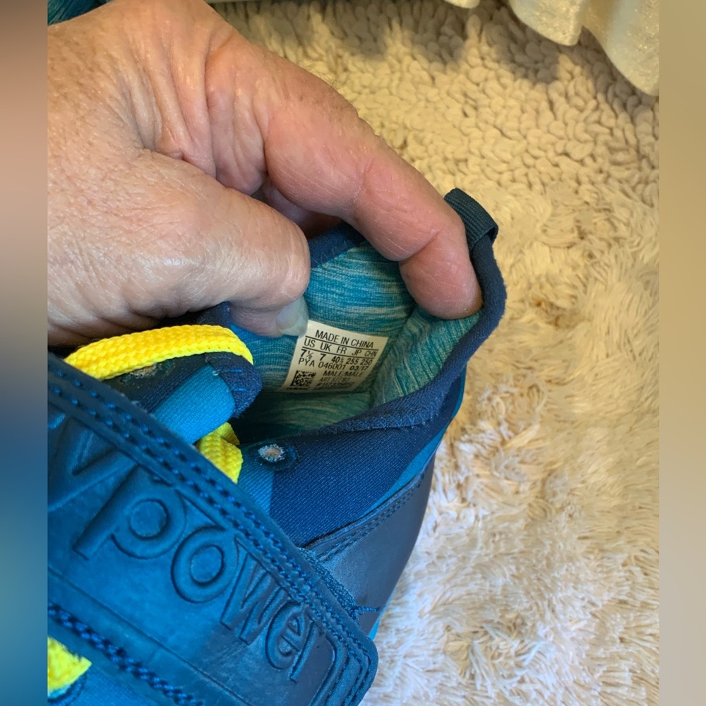 ADIDAS - Picture 5 of 11